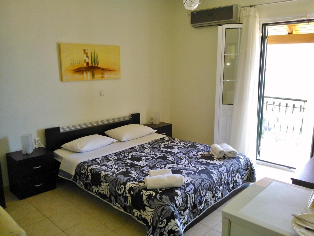 Niriides Apartments Asos Ruang foto